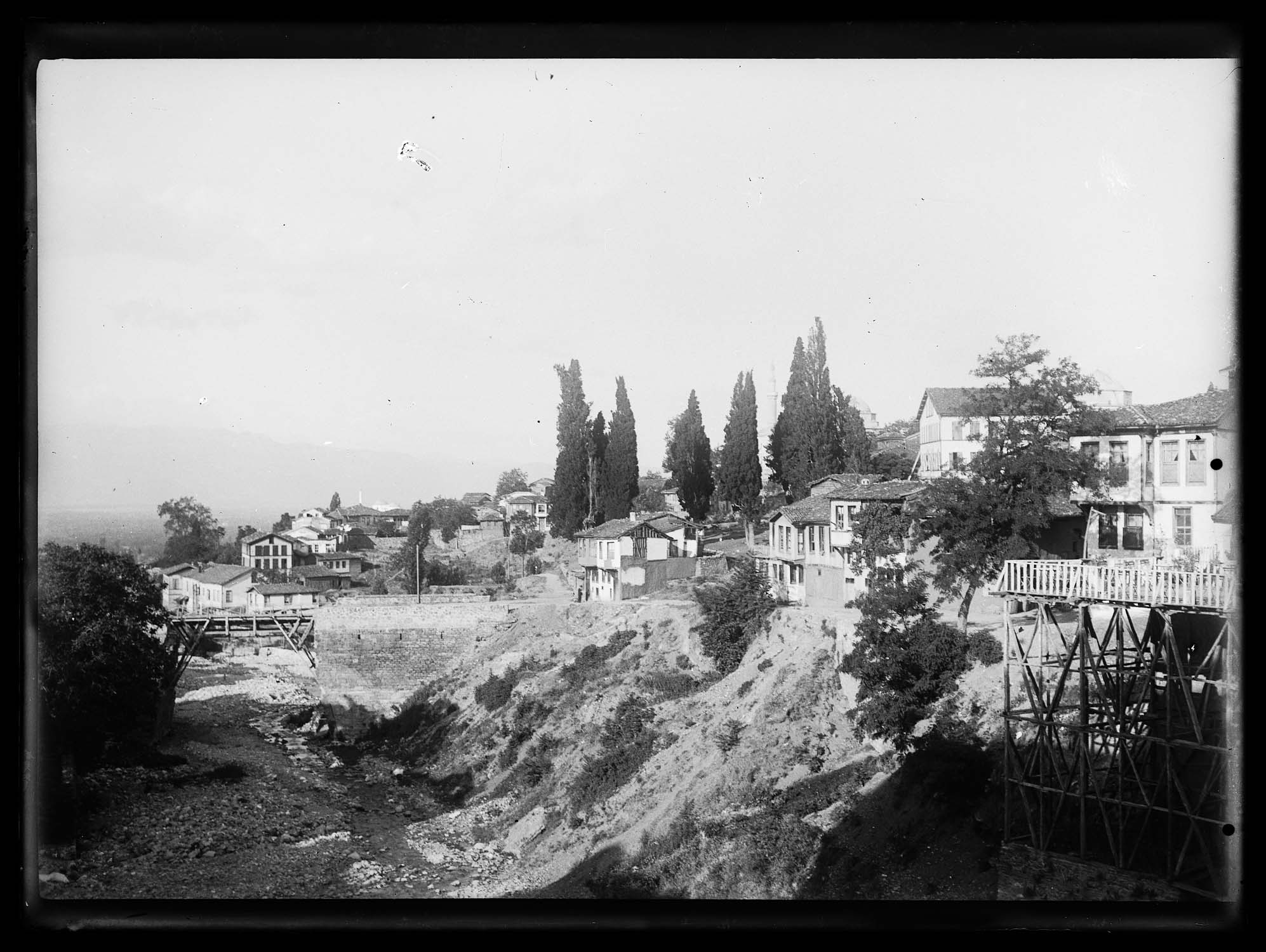Le pont Irgandi sur le Gökdere en cours de reconstruction